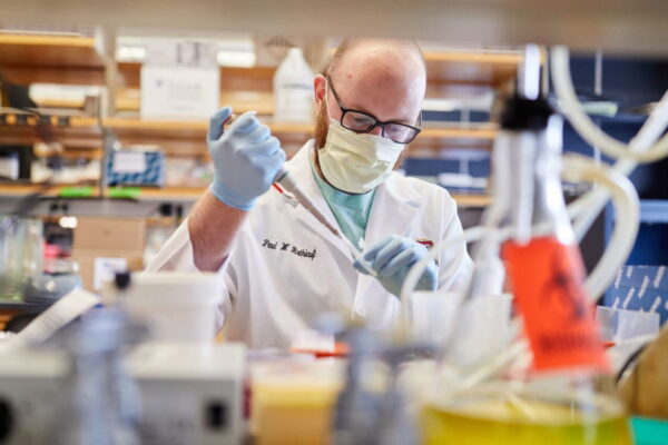 Gifts for COVID-19 research help advance breakthrough discoveries